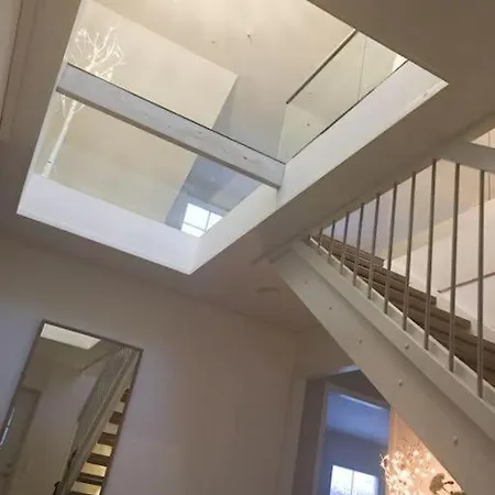 Hus I